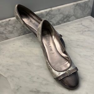 Anne Klein iflex silver patterned with patent leather toe.